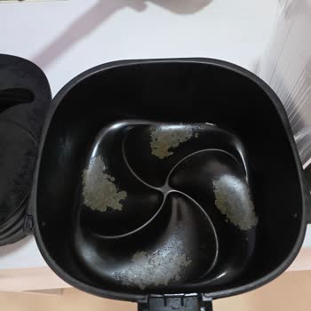 Airfryer Kovanı Ve Izgara Kaplamasının Soyulması Garanti Kapsamında Değiştirilsin