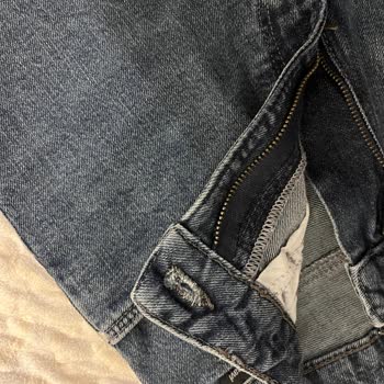 Mavi'den Gelen Kullanılmış Ve Etiketsiz Jean İle Çifte Mağduriyet