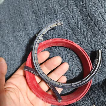 Dyson V15 Süpürge Toz Haznesi Conta Lastiği Aniden Kırıldı, Yedek Parça Bulunamıyor