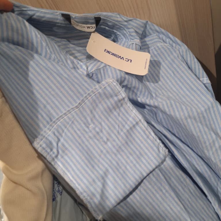 LCW Online Mağazadan Aldığım Gömlek İade Ürünü Gibi Geldi: Kontrol Eksikliği Ve Telafi Talebi