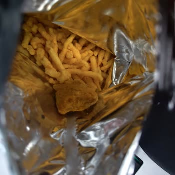 A101 Batman Şubesinde Cips Tozu Topaklandı