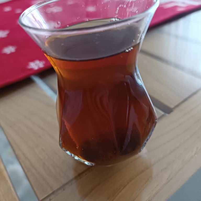 Çaykur Kırmızı Pakette Bulanık Ve Tozlu Çay, Kalite Gerilemesi