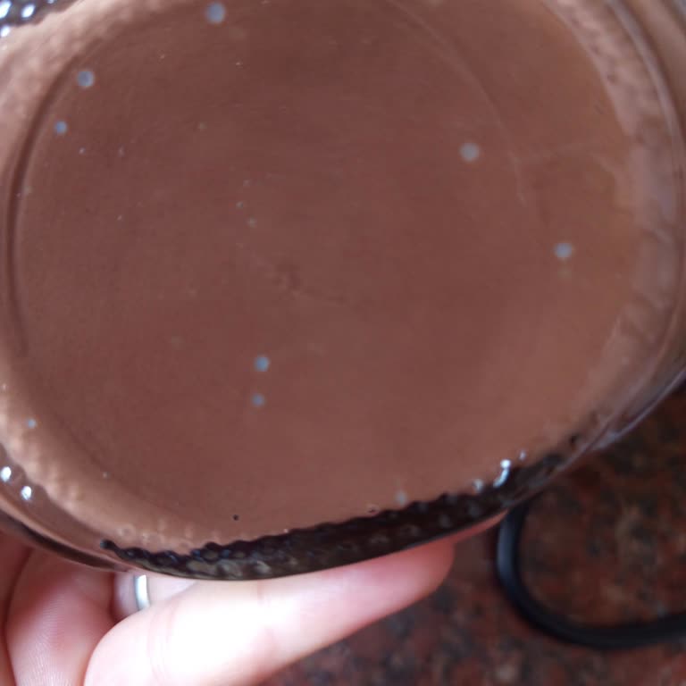 Nutella Kavanozunda Görünür Beyaz Topçuklar Ve Sağlık Endişesi