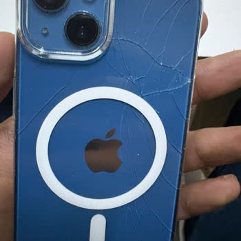 Kötü İşçilik ve Malzeme Nedeniyle Arka Cam Çatladı ve Garanti Reddi