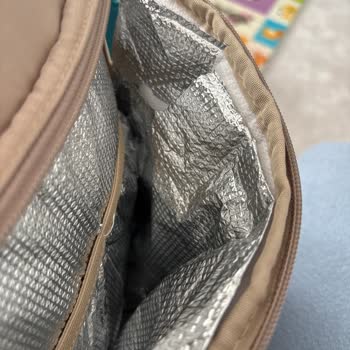 İç Bölümü Yırtılan Ve Ağırlığıyla Kullanılamaz Bebek Çantası