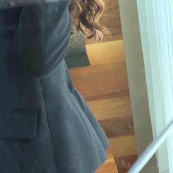 Korupark AVM'de Satın Alınan Ceket Potluk Sorunu Ve Değişim Talebi