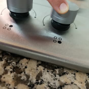 Altus Ankastre Ocak Kurulumunda Renk Bozulması Ve Düğme Sorunu