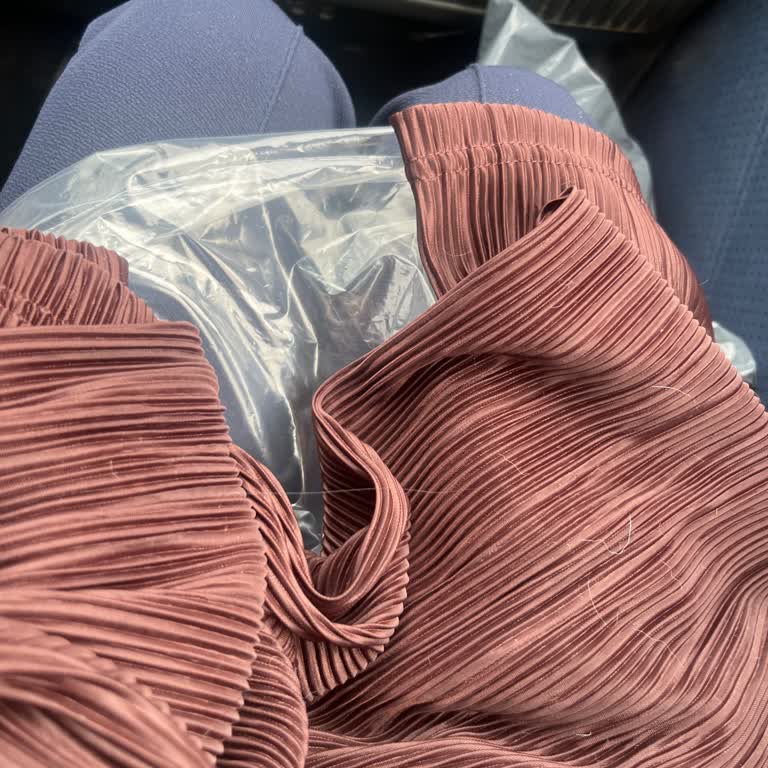 Alınan Pantolon Takımında Hayvan Tüyü Ve Saç Sorunu