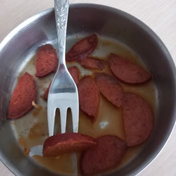 Torku Kasap Sucuğunda Garip Ve Kimyasal Tat, Güveni Sarsıyor