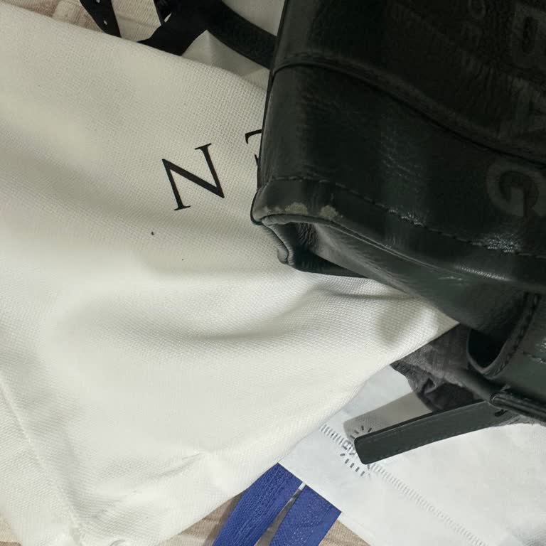 Sıfır Aldığım Çanta Defolu Ve Kullanılmış Gönderildi