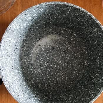 Karaca Züccaciye Granit Kaplaması Soyulmaya Başladı