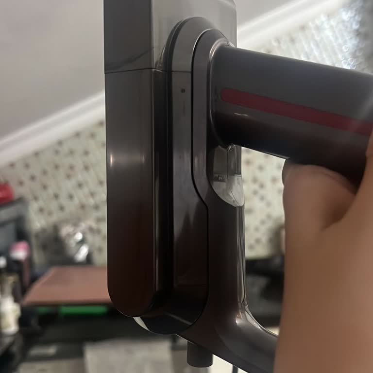 Dyson V12 Detect Slim Absolute Bataryası Çalışmaz, Garanti Reddi Haksızlığı