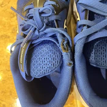 Nike Ayakkabısı Kısa Kullanımda Yırtıldı Ve Boyner'den Cevap Gelmedi