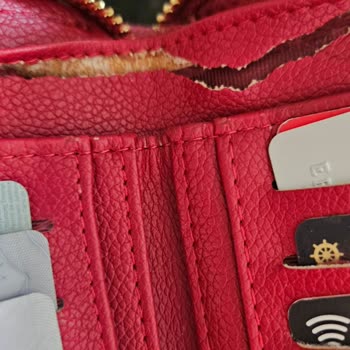 Derimod Cüzdanındaki Hızlı Kalite Bozukluğu Ve Satış Sonrası Destek Eksikliği