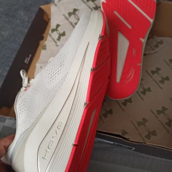 Yanlış Renkli Ayakkabı Teslim Edildi, Doğru Ürün Talep Ediyorum