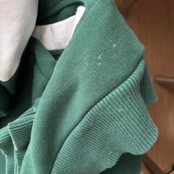 Sürdür.com'dan Alınan Zeero Deterjanı Çamaşırlarımda Lekeler Bıraktı