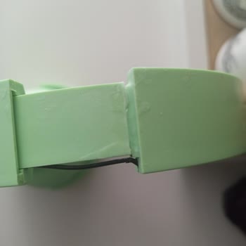 Kırılan Piranha Kulaklıkta Dayanıksız Malzeme Ve Çözüm Talebi