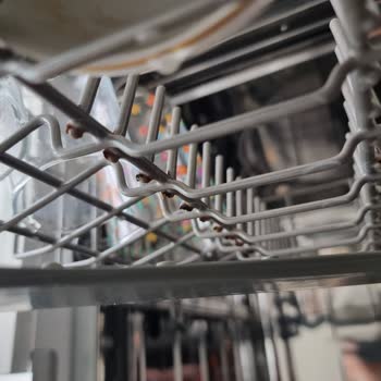 Teka Bulaşık Makinesinin Sepetlerinde Paslanma Ve Kopma Üzerine Ücretsiz Değişim Talebi