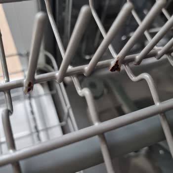 Teka Bulaşık Makinesinin Sepetlerinde Paslanma Ve Kopma Üzerine Ücretsiz Değişim Talebi