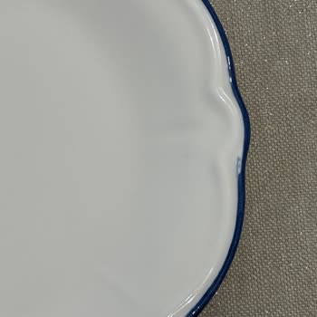 Kırık Ve Renk Bozukluğu Olan Tabakların Değişimi Gerçekleşmedi