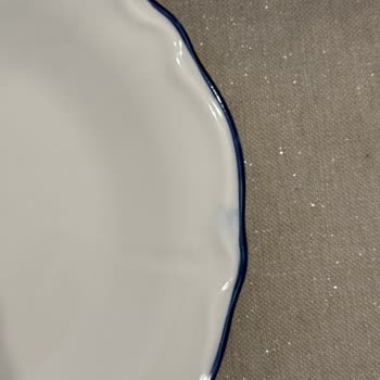 Kırık Ve Renk Bozukluğu Olan Tabakların Değişimi Gerçekleşmedi