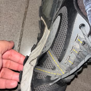 Skechers Su Geçirmez Ayakkabıda Kenarlardan Açılma Sorunu