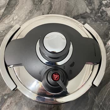 Korkmaz Düdüklü Tencerenin Tehlikeli Arızası Ve Garanti Ücreti Talebi