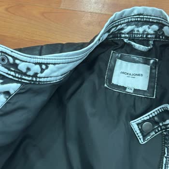 Hepsiburada'dan Aldığım Jack & Jones Montta Renk Dökmesi Ve İade Reddi