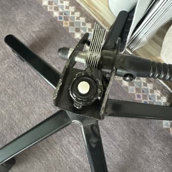 Mekanik Arıza Oyun Koltuğunda Güvenlik Tehlikesi Ve Ücretsiz Parça Talebi