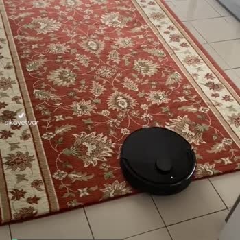 Roborock Süpürge Zıplayarak Süpürüyor