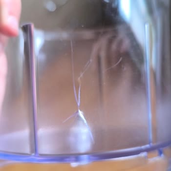 Braunhousehold Blender'da Yamuk Bıçak Ve Kırık Ceviz Haznesi Ücretsiz Değişim Talebi