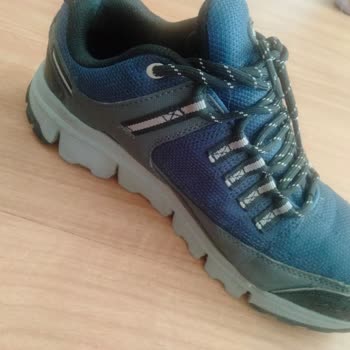 Kısa Sürede Taban Dikişi Atan Skechers Outdoor Ayakkabıda Üretim Hatası İddiası