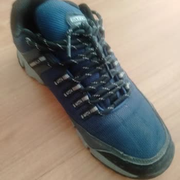 Kısa Sürede Taban Dikişi Atan Skechers Outdoor Ayakkabıda Üretim Hatası İddiası