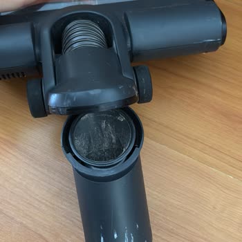 Garanti Kapsamındaki Halı Süpürme Aparatı Kırıldı, Ücretsiz Değişim İstiyorum