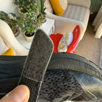 Cırt Bantları Kısa Sürede İşlevini Yitiren Hoka Çocuk Ayakkabısı İçin İade Talebi