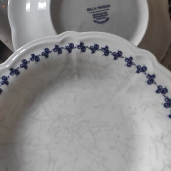 Bella Maison Yemek Takımında Çatlama Ve Sipariş Numarası Olmadan Yardım Yok