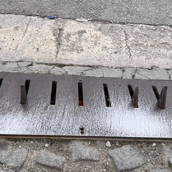 Kapan Arızaları Nedeniyle Lastiğim Patladı Ve Masrafı Hastane Karşılamıyor