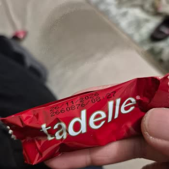 Tadelle Çikolatasında Önceden Isırılmış İzler Tüketici Güvenini Sarsıyor