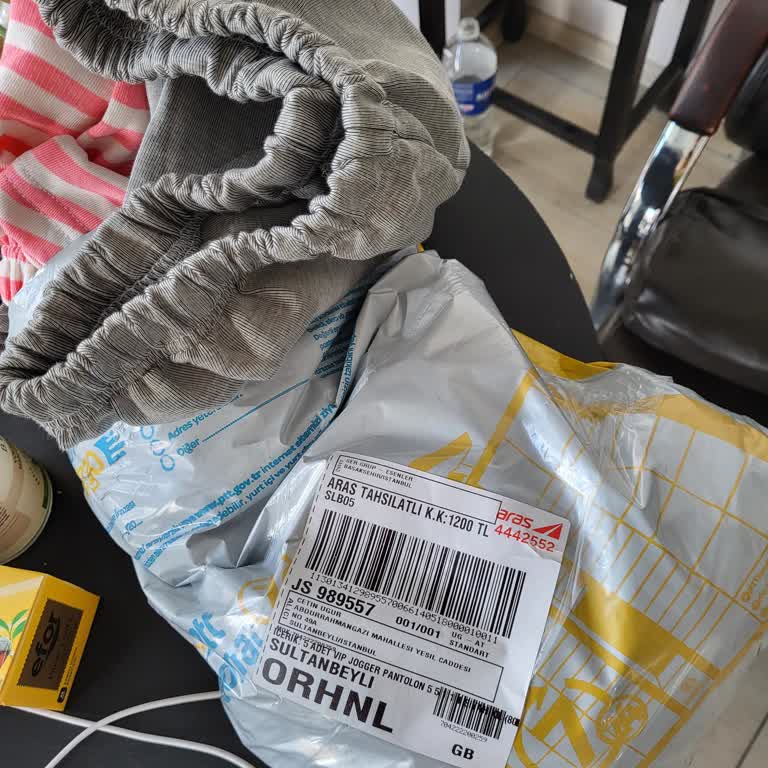 Kapıda Ödemeli Ser Group Gönderisinde Pantolon Yerine Pijama Çıktı