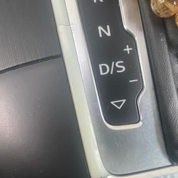 Vosmer Bornova Servisinde Vites Bölgesi Hasarı Ve Sorumluluk Reddi