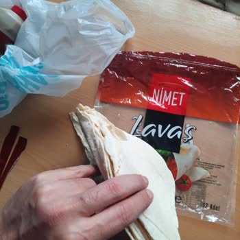 Bayat Ve Yapışık Lavaş, Çocuğuma Yemek Yediremedi; Personel Eksikliği Ve İade Talebi