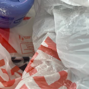 Kırık Nivea Kremi Kapıya Bırakıldı, Şikayetime Yanıt Gelmedi