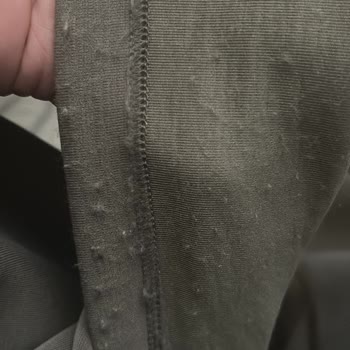 HE-QA By Esra Keskin Demir İki Kez Giyilmeyle Pamuklanan Eşofman Takımına Kullanıcı Hatası Dedi