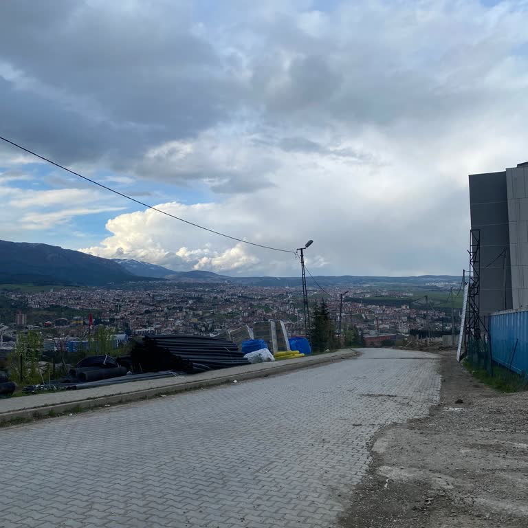 6-B Hatındaki Dolmuş Durağının Atlanması İşe Gecikmeye Yol Açıyor