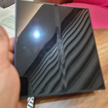 Samsung Galaxy Z Fold 7 Menteşe Sorunu Nedeniyle Tekrar Eden Ekran Kırılması