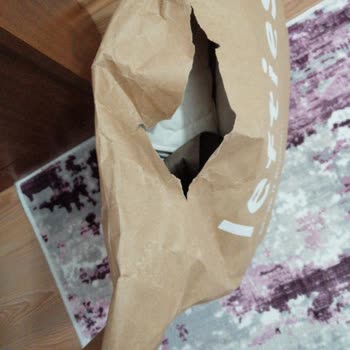 Lefties Online’da Korumasız Paketleme Ve Hasarlı Kargo Kutusu Şikayeti