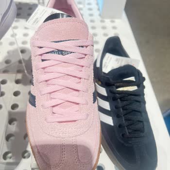 Trendyol, Adidas Ayakkabıda 2 Yıllık Garanti Süresini 6 Aya Düşürerek Tüketiciyi Mağdur Ediyor