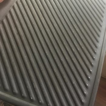 Aşınan Yapışmaz Yüzey Ve Paslanan Gövde İçin Ücretsiz Değişim Talebi