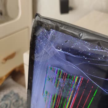 Kırık TV İçin Değişim Ve İade Talebi Cevapsız