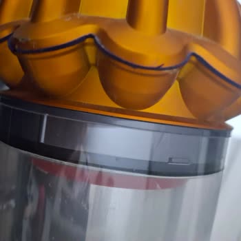 Dyson V15 Süpürgemde Silikon Parçaları Koptu, Destek Yardımcı Olmadı